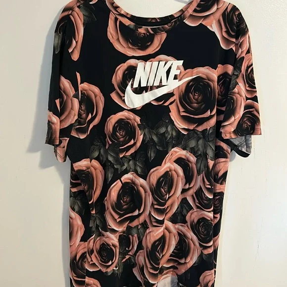 Nike Rose Bush All over print The Nike Tee 100% knit Cotton Size XL - Picture 1 of 5